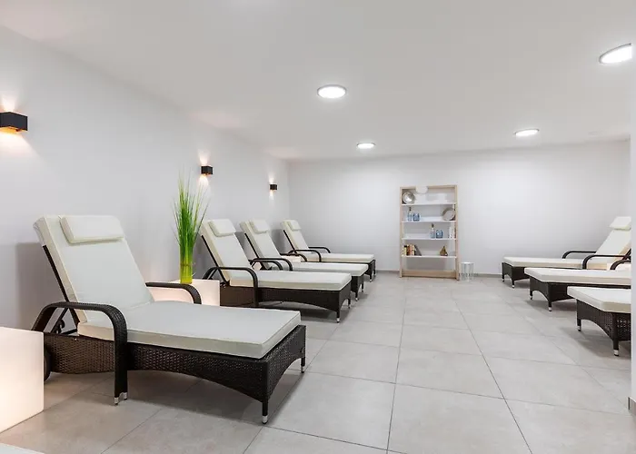 Ostseeallee Ostseeallee 5-44